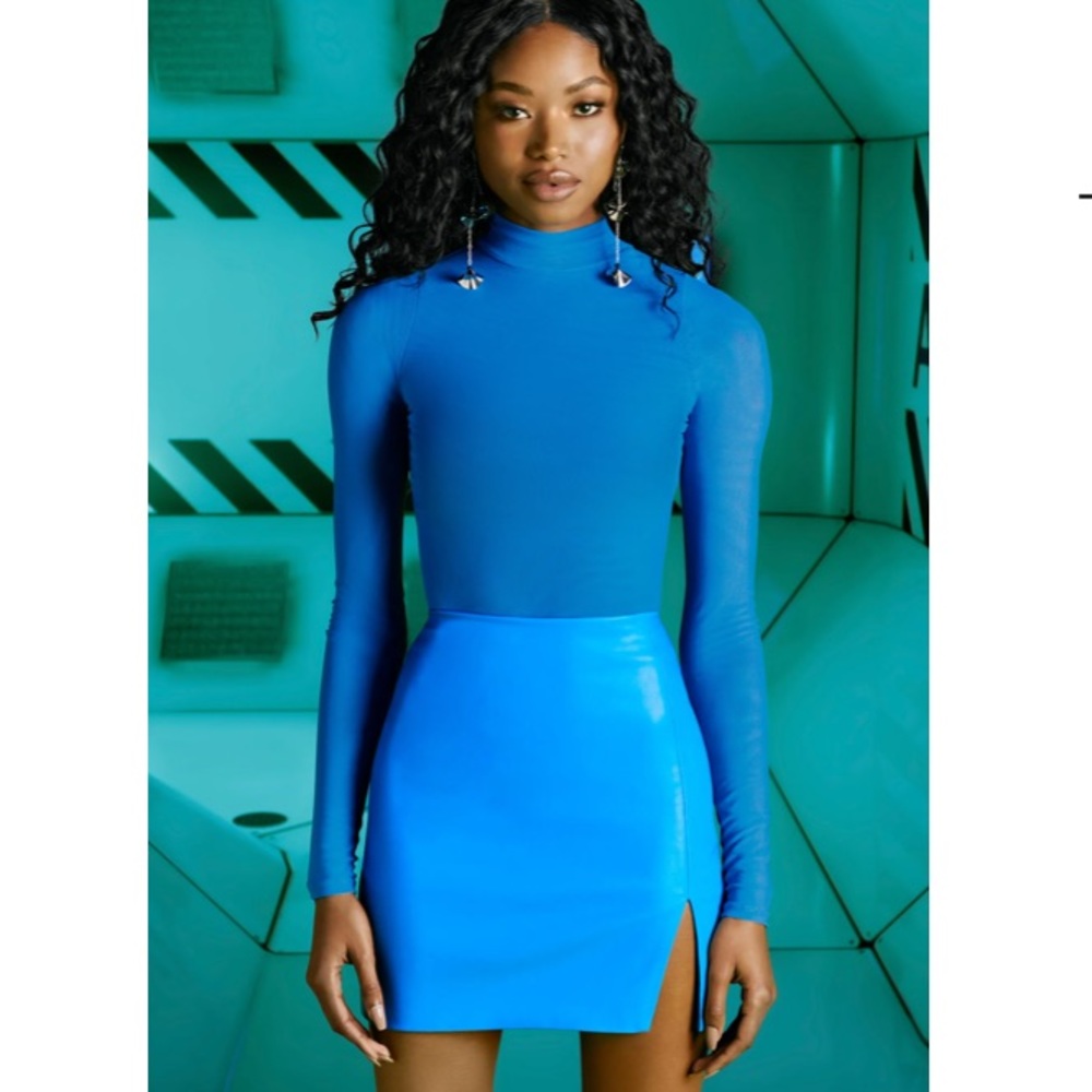 (WornOnce) Super Cute Blue Skirt & Bodysuit